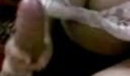 தமிழ் முதிர்ந்த ஆண்ட்டி மூலம் மயக்கி இளம் செக்ஸ் ஆபாச வீடியோக்கள் பையன்