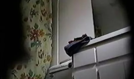 என் பாதி சிவப்பு மெக்சிகன் செக்ஸ் உஸ்பெக் கன்னி?