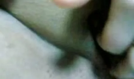 இளம் உங்கள் டெஸ்க் பொன்னிற-Tinka அமெச்சூர் வீடியோ